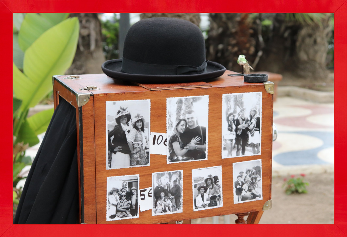Vintage Photo Booth – Alicante Street Charm