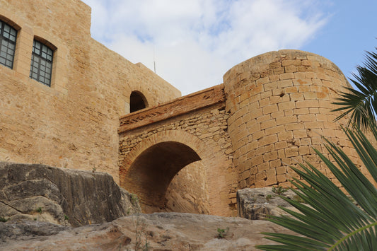 Stone Passage – Santa Bárbara Castle Bridge & Tower, Alicante