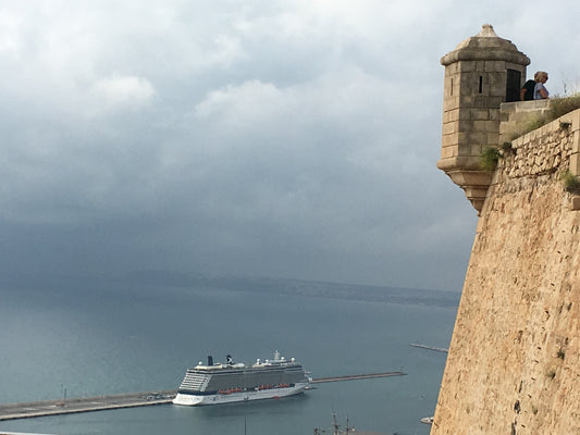 Castle Meets Coast – Santa Bárbara Passage with Cruise View, Alicante